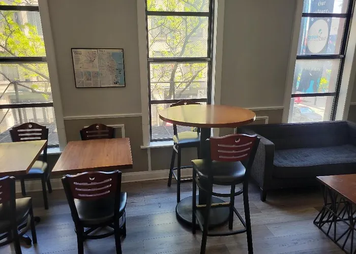 Chicago Parthenon Hostel